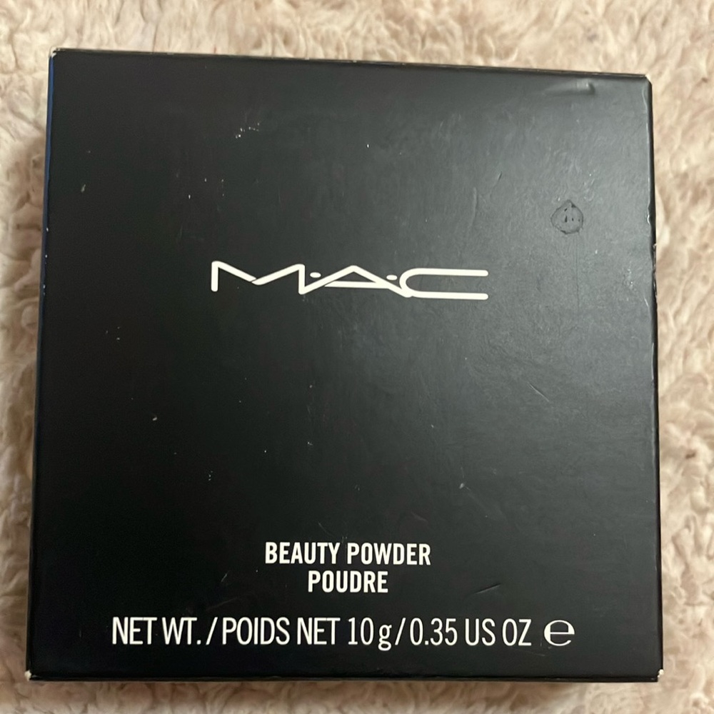 MAC Beauty Powder - RARE